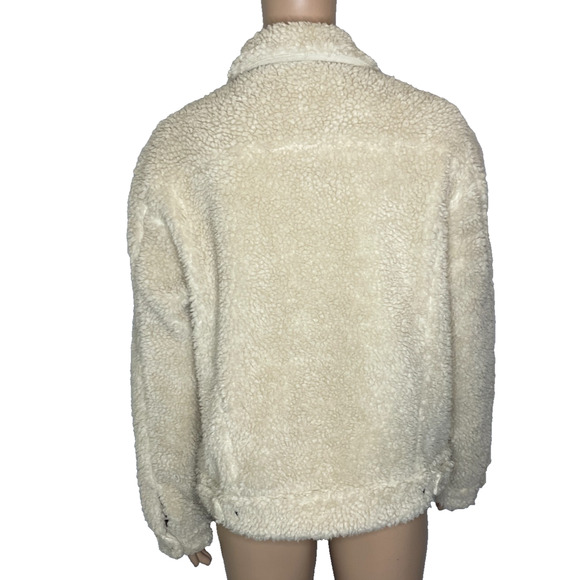 Women's Large Levi's Sherpa Button Front Faux Fur Trucker Jacket - Picture 4 of 5